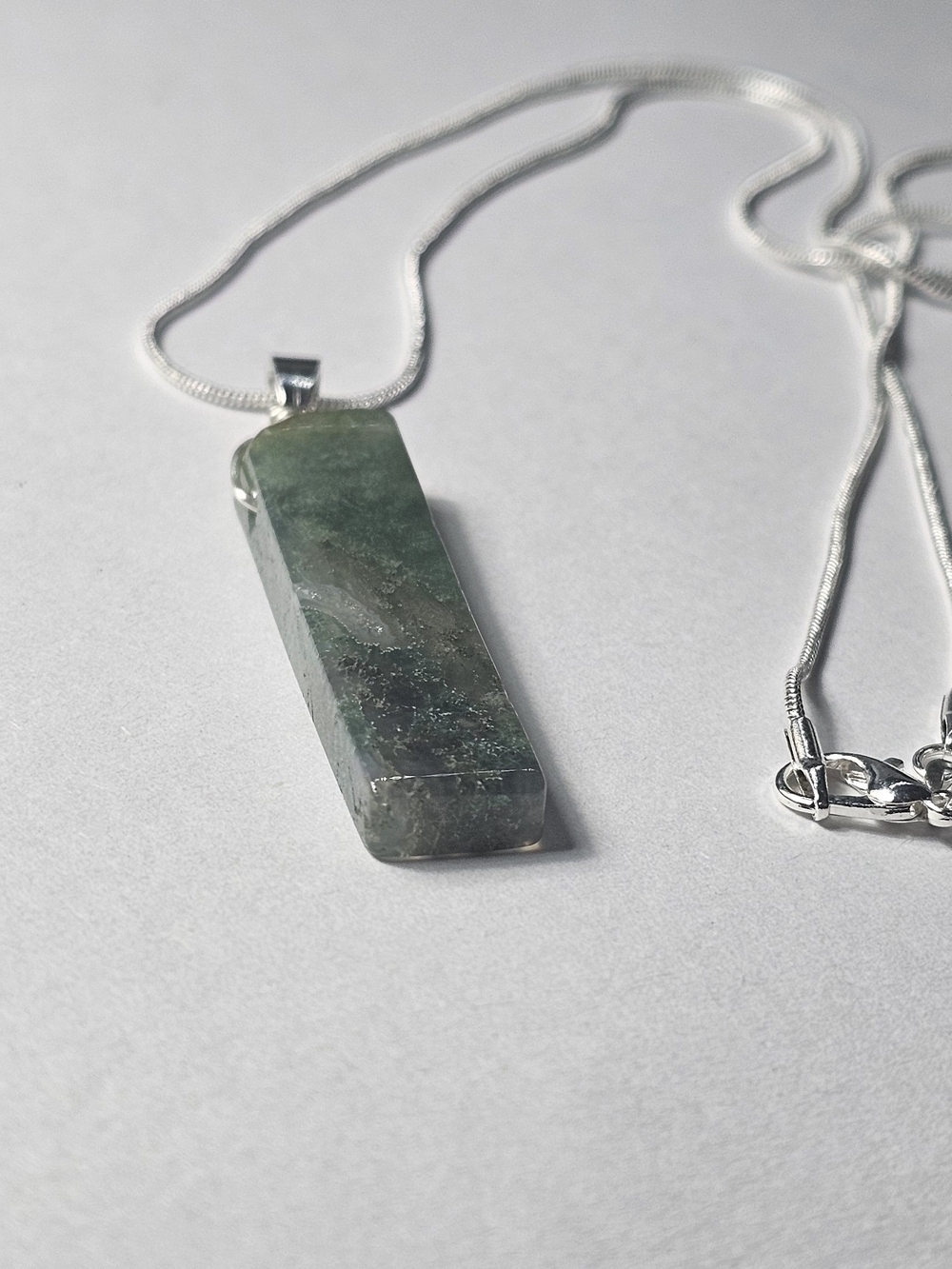 Silver Moss Agate Rectangular Pendant Necklace - Women Jewelry - Picture 3 of 7